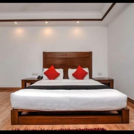 Arihant Inn-Near Blk Hospital New Delhi Bagian luar foto