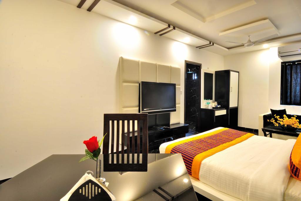 Arihant Inn-Near Blk Hospital New Delhi Bagian luar foto