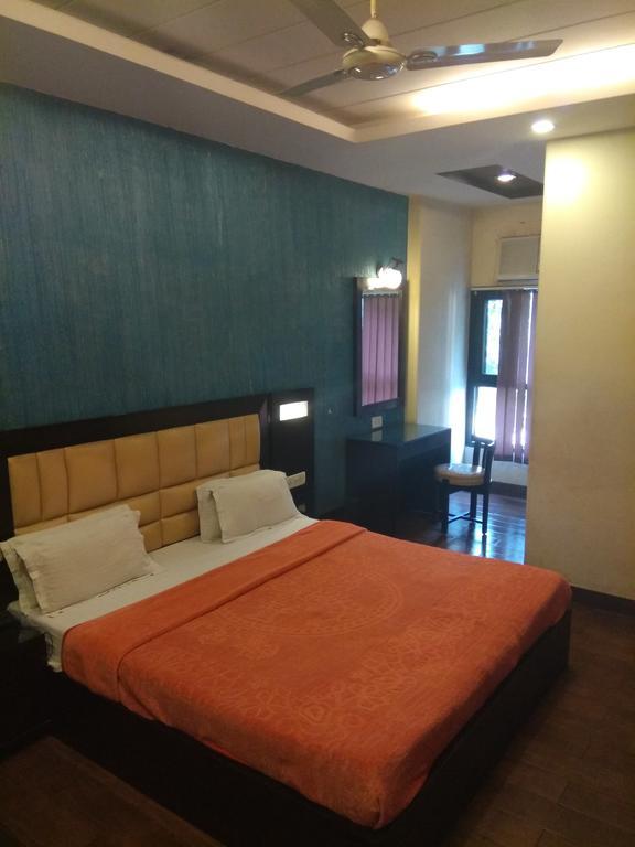 Arihant Inn-Near Blk Hospital New Delhi Bagian luar foto
